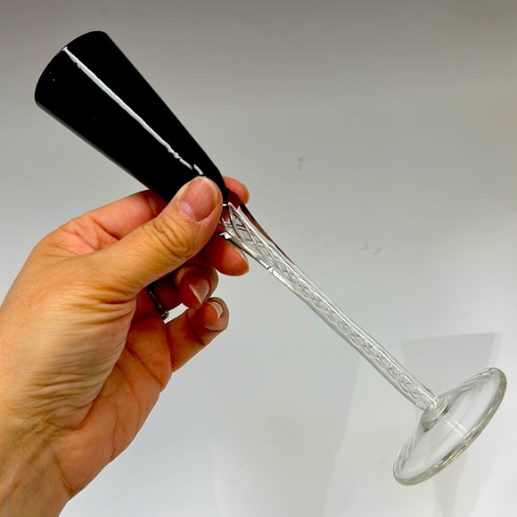 Vintage Iona hand blown set of 4 air-twist ebony crystal tall cordial glasses - Picture 2 of 7